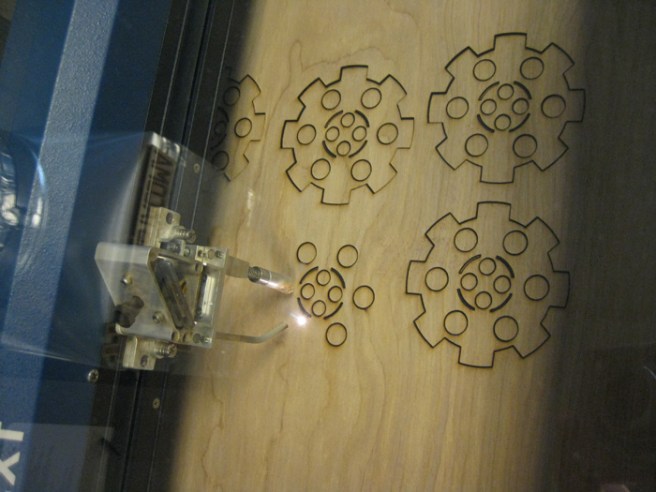 Small gears. Suzanne Skaar. 2014.